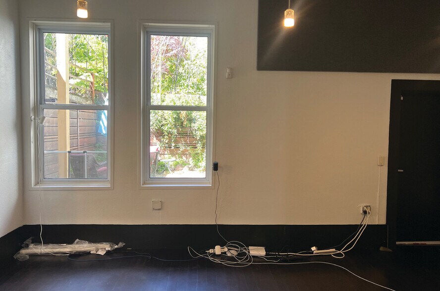 More Photos Of 506-508 14th St, San Francisco Storefront Retail Residential For Lease