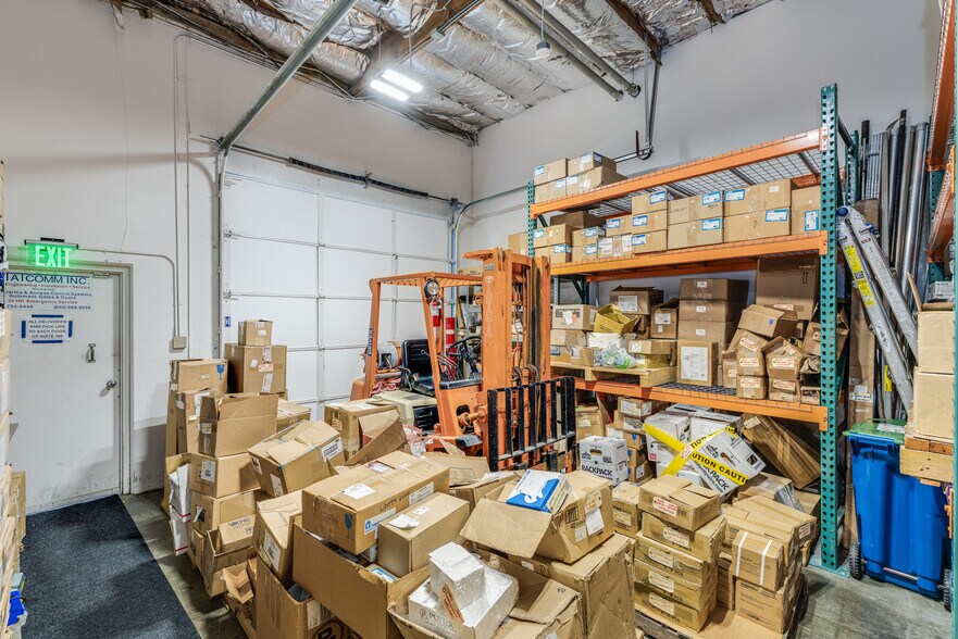 More Photos Of 780 Montague Expy, San Jose Showroom For Lease