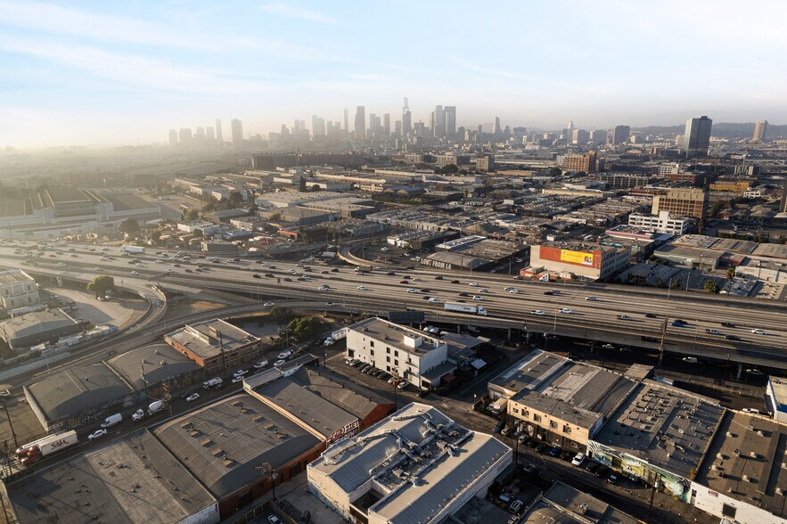 More Photos Of 1330 S Santa Fe Ave, Los Angeles Loft Creative Space For Lease