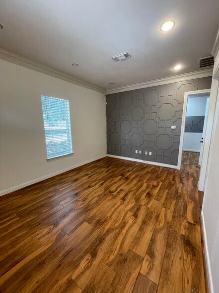 More Photos Of 4501 Cartwright Rd, Missouri City Medical For Lease