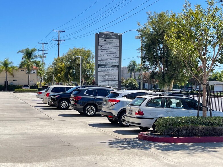 More Photos Of 408 S Beach Blvd, Anaheim Medical For Sale