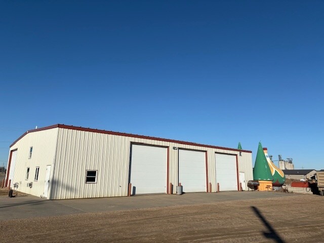 Primary Photo Of 1408 W 8th Ave, Mitchell Industrial For Sale