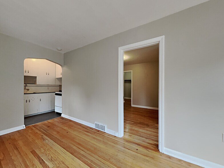 More Photos Of 4700 SW Othello St, Seattle Apartments For Sale