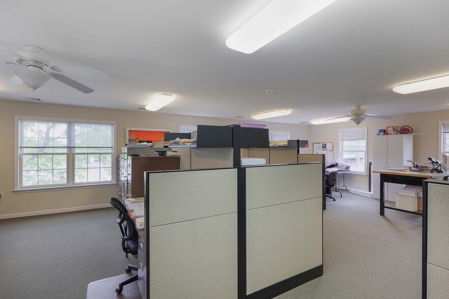 More Photos Of 12 Robbins Pky, Toms River Office For Sale