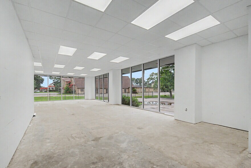 More Photos Of 6915 Antoine Dr, Houston Medical For Lease