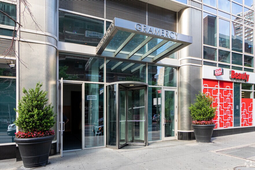 More Photos Of 340 E 23rd St, New York Apartments For Sale