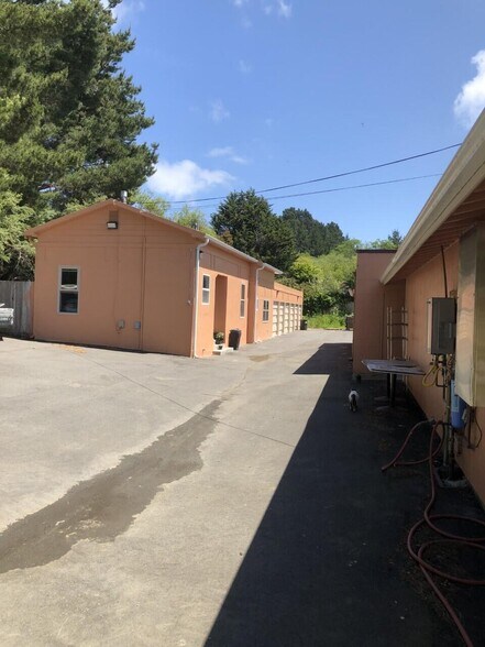 More Photos Of 281 Fernbridge Dr, Fortuna Restaurant For Sale