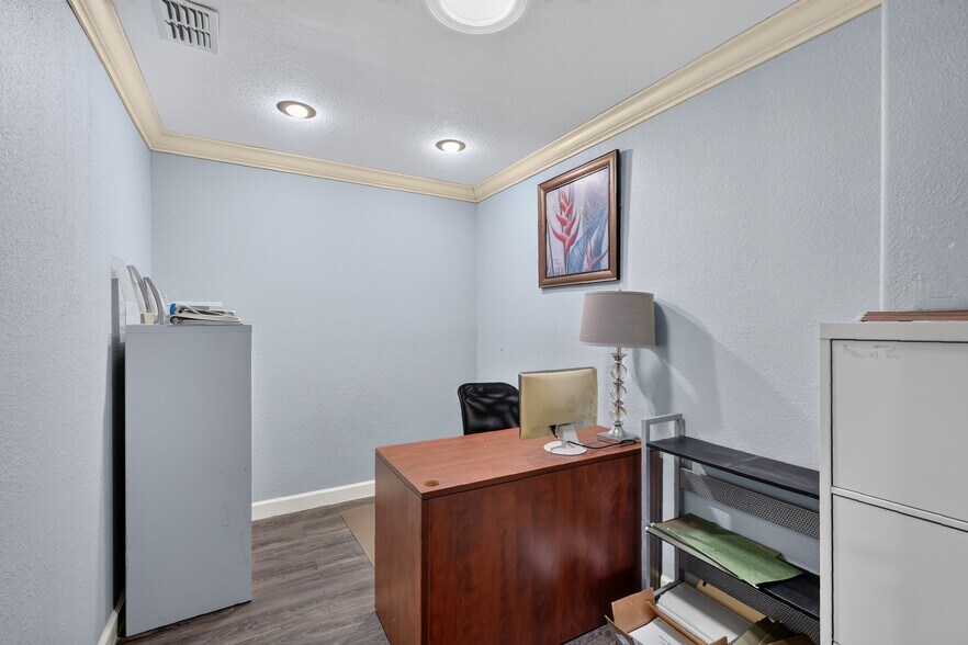 More Photos Of 5425 SE 111th St, Belleview Office For Sale