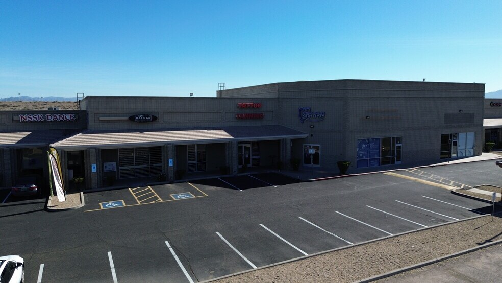 More Photos Of 21043 N Cave Creek Rd, Phoenix Storefront For Lease