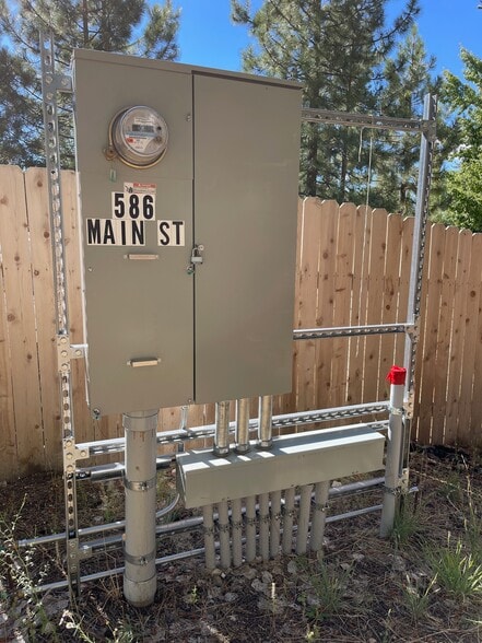 More Photos Of 586 Main St, Big Bear Lake Hotel For Sale