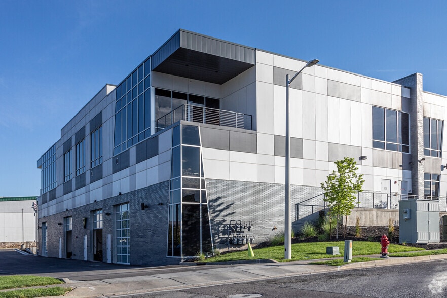 More Photos Of 4421 N Thanksgiving Way, Lehi Office For Lease