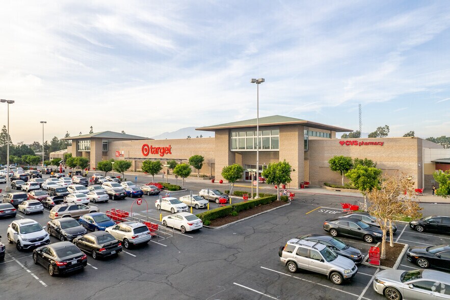 More Photos Of 16920-17296 Slover Ave, Fontana Unknown For Lease
