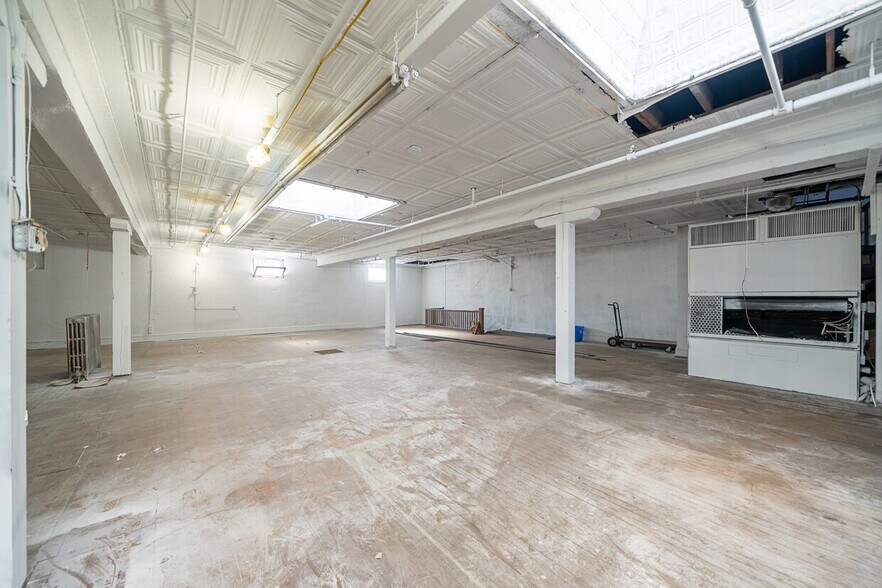 More Photos Of 189 Monroe St, Passaic Warehouse For Sale
