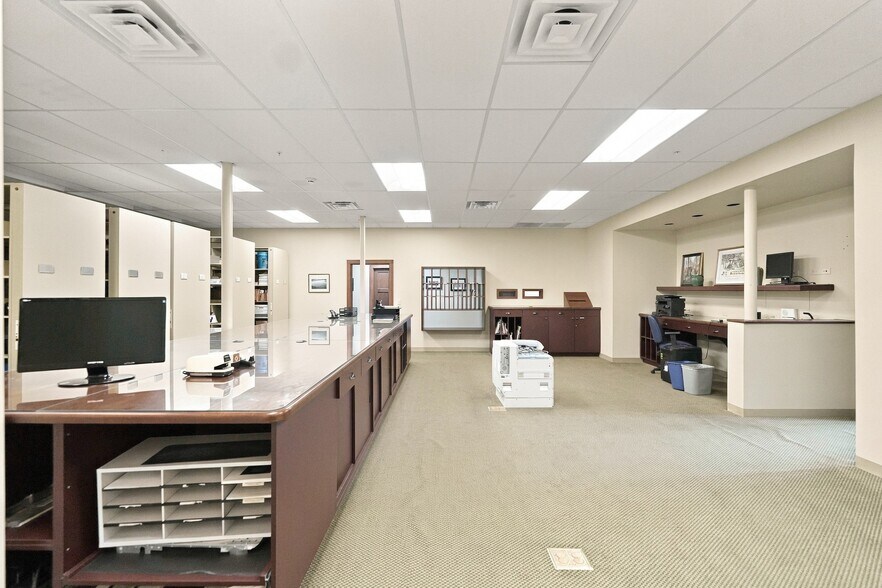 More Photos Of 1354 N Laura St, Jacksonville Office For Sale