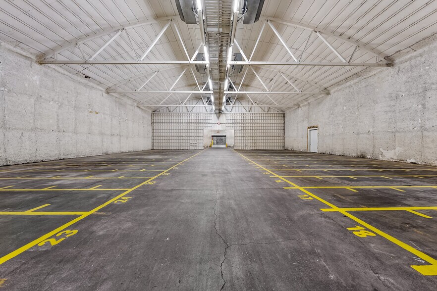 More Photos Of 661 S Fir St, Medford Refrigeration Cold Storage For Lease