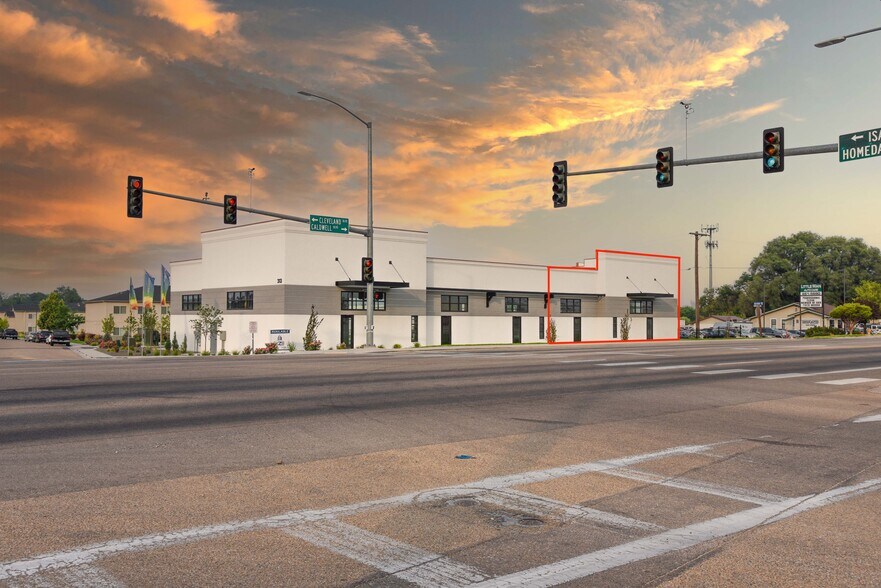 More Photos Of 313 Isaiah Way, Caldwell General Retail For Lease