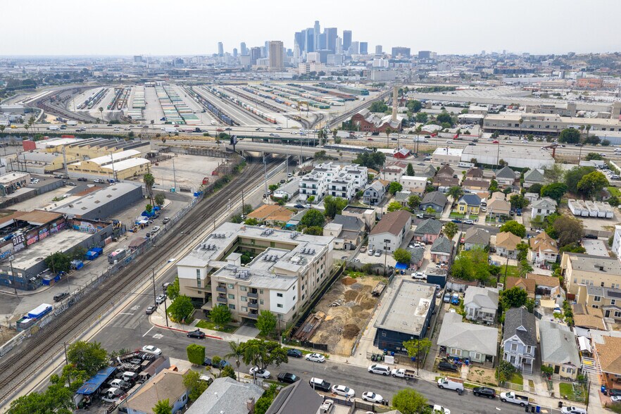 More Photos Of 1817 Sichel St, Los Angeles Land For Sale