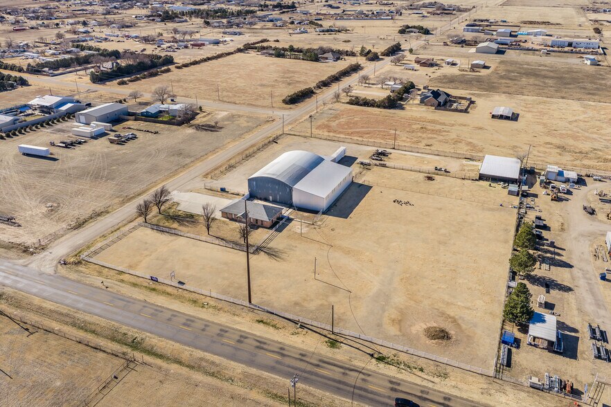 More Photos Of 11616 Tanglewood Rd, Amarillo Office For Sale