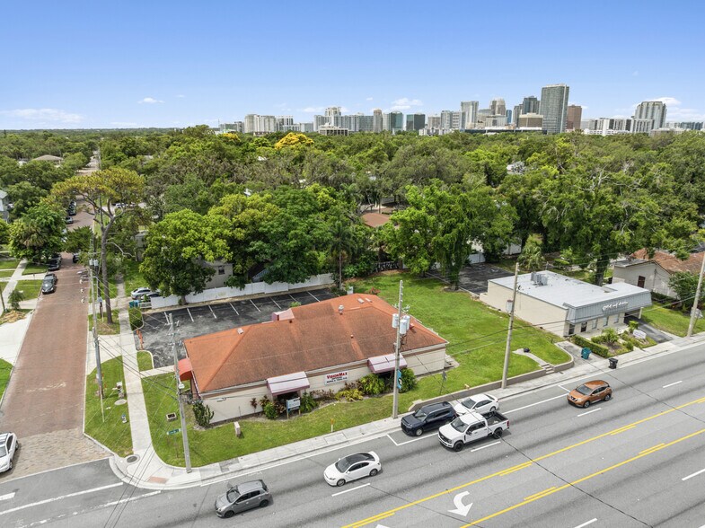 More Photos Of 818 E Colonial Dr, Orlando Medical For Sale