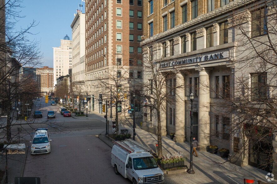 More Photos Of 60 Monroe Center NW, Grand Rapids Office Residential For Sale