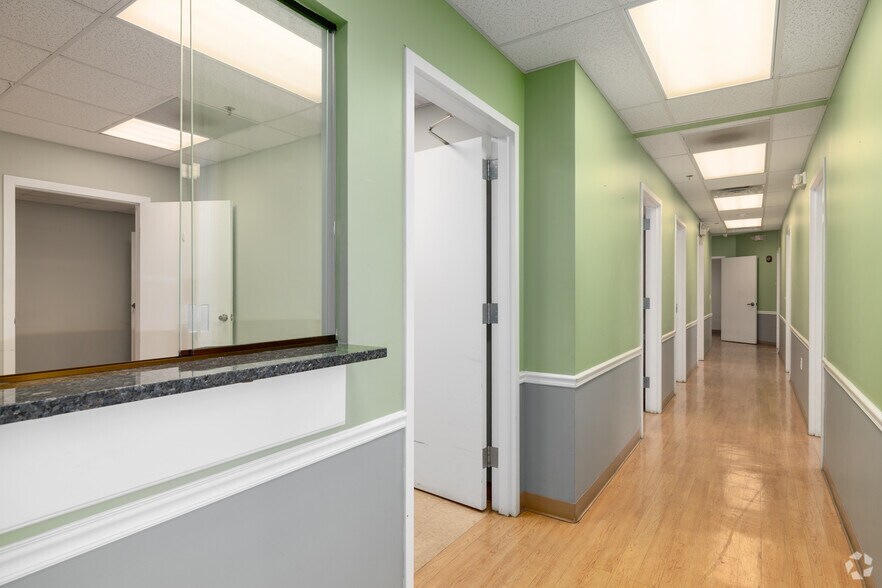 More Photos Of 680 Broadway, Paterson Unknown For Lease