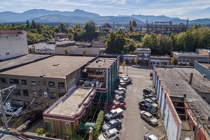 More Photos Of 117 E 1st St, Port Angeles General Retail For Lease