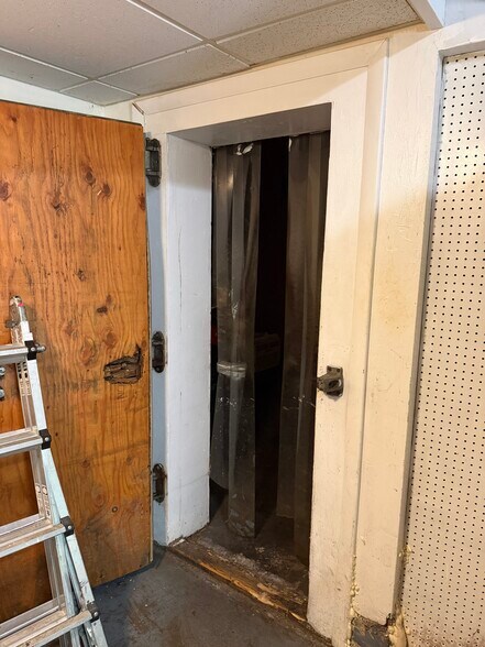 More Photos Of 4 Ayer Rd, Shirley Restaurant For Sale