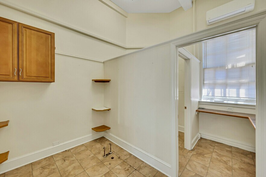More Photos Of 30 Garth Rd, Scarsdale Office For Lease