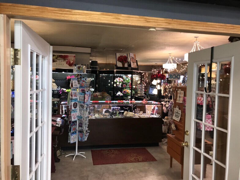 More Photos Of 300 4th Ave NE, Waite Park General Retail For Sale