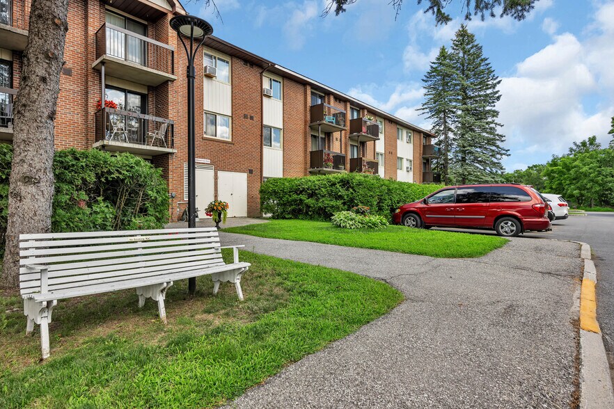 More Photos Of 18 Haggart St, Perth Apartments For Sale