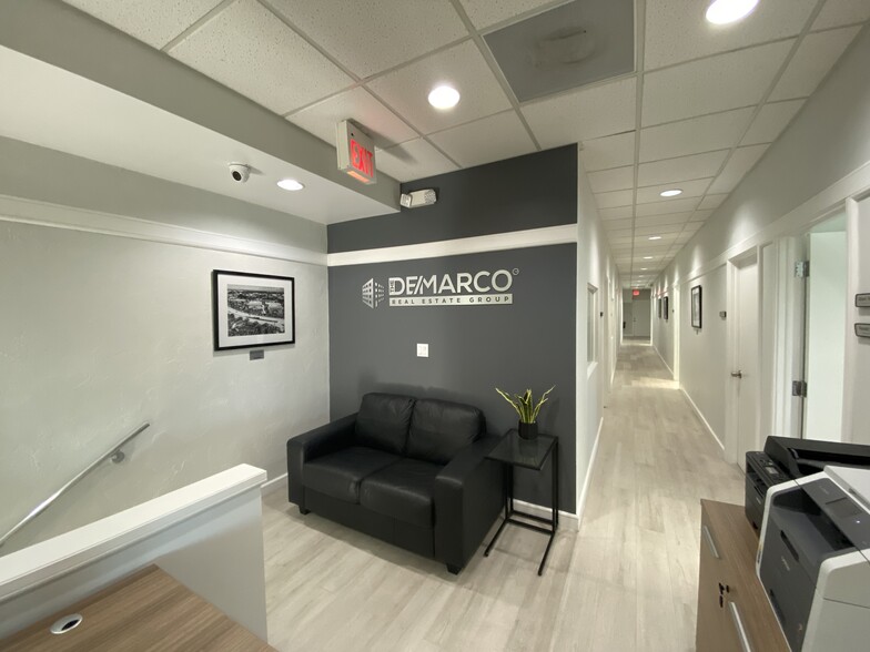 More Photos Of 1901 Harrison St, Hollywood Office For Lease