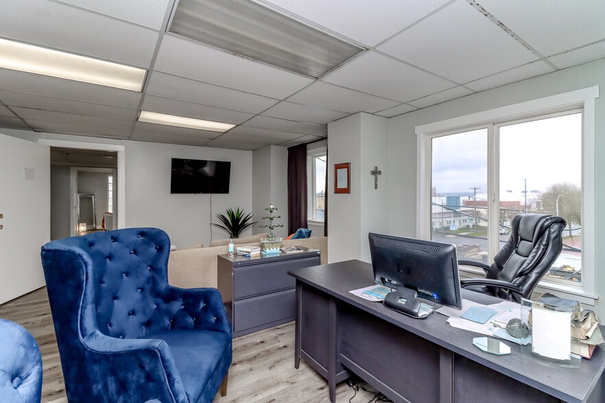 More Photos Of 1016 S 10th St, Tacoma Religious Facility For Sale