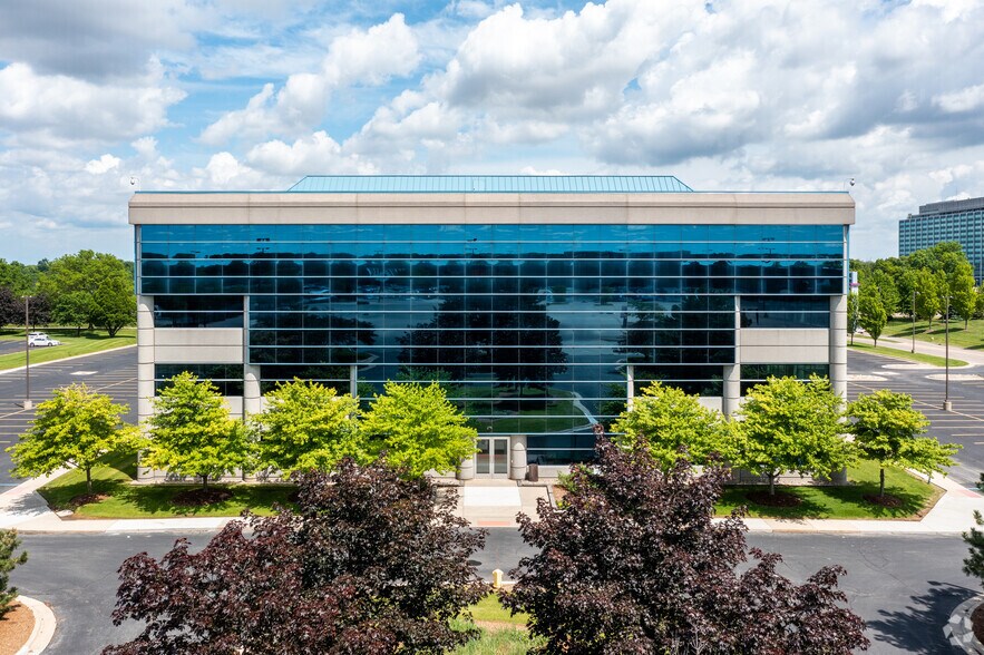 More Photos Of 500 Town Center Dr, Dearborn Office For Sale