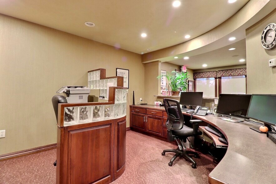 More Photos Of 230 E 22nd St, Fremont Medical For Sale