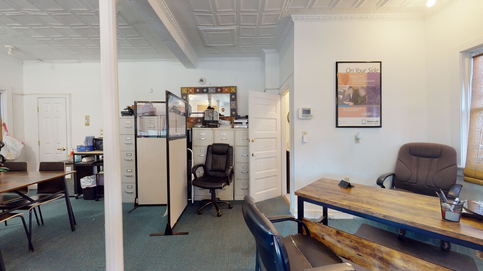 More Photos Of 934 State St, New Haven Apartments For Lease
