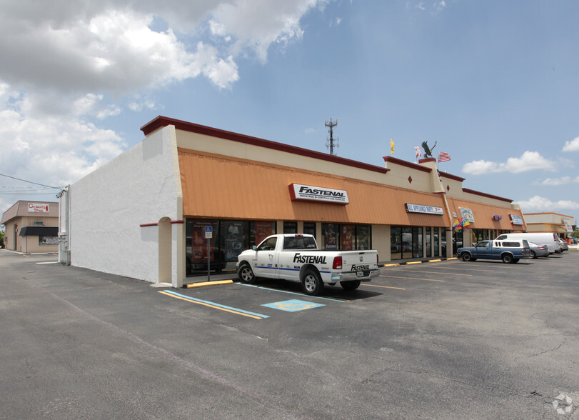 Primary Photo Of 954 NE Pine Island Rd, Cape Coral Unknown For Lease