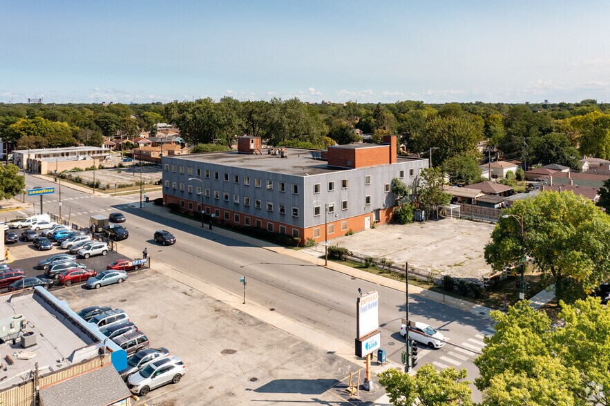 More Photos Of 1807 E 87th St, Chicago Medical For Sale
