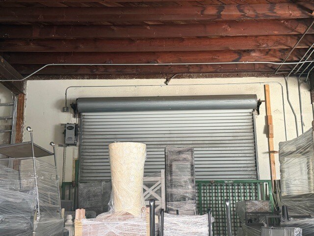 More Photos Of 1303 W Anaheim St, Wilmington Warehouse For Sale