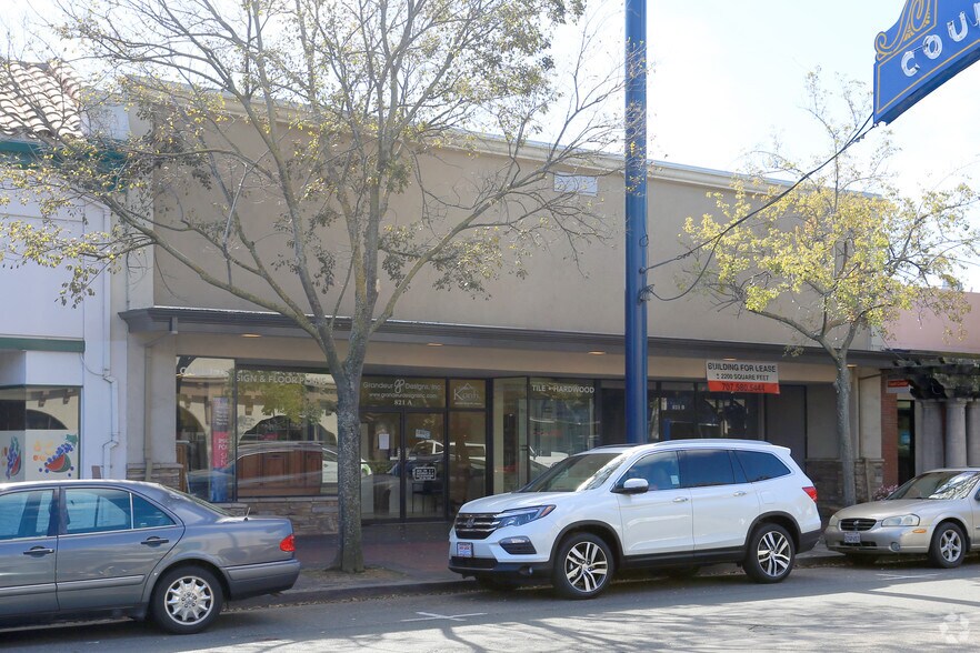 Primary Photo Of 821 Texas St, Fairfield General Retail For Sale