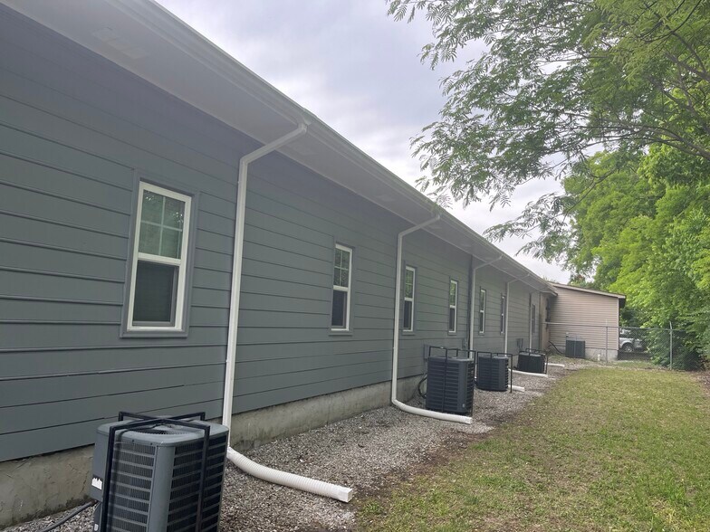 More Photos Of 6737 Ringgold Rd, East Ridge Office For Lease