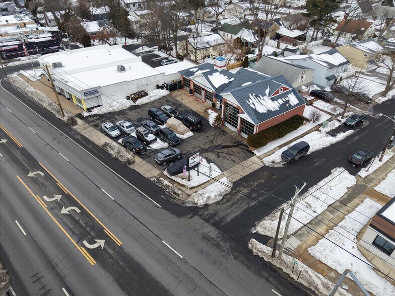 More Photos Of 815 Old Country Rd, Westbury Auto Repair For Sale