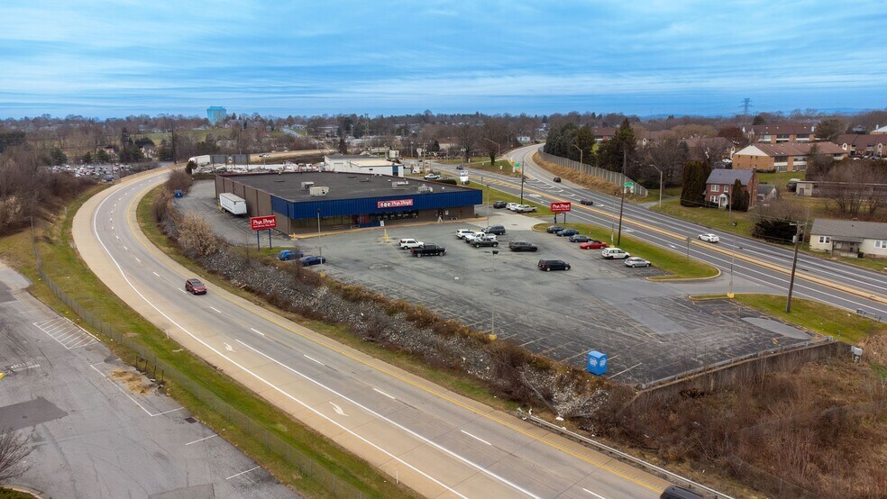 More Photos Of 2080 Lincoln Hwy E, Lancaster Auto Repair For Lease