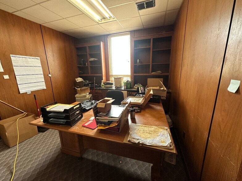 More Photos Of 3314 Millbranch Rd, Memphis Flex For Sale