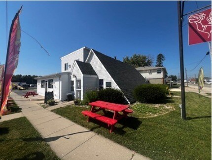 Primary Photo Of 101 W South St, Durand Restaurant For Sale