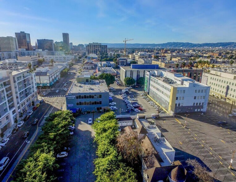 More Photos Of 2999 W 6th St, Los Angeles Health Club For Lease