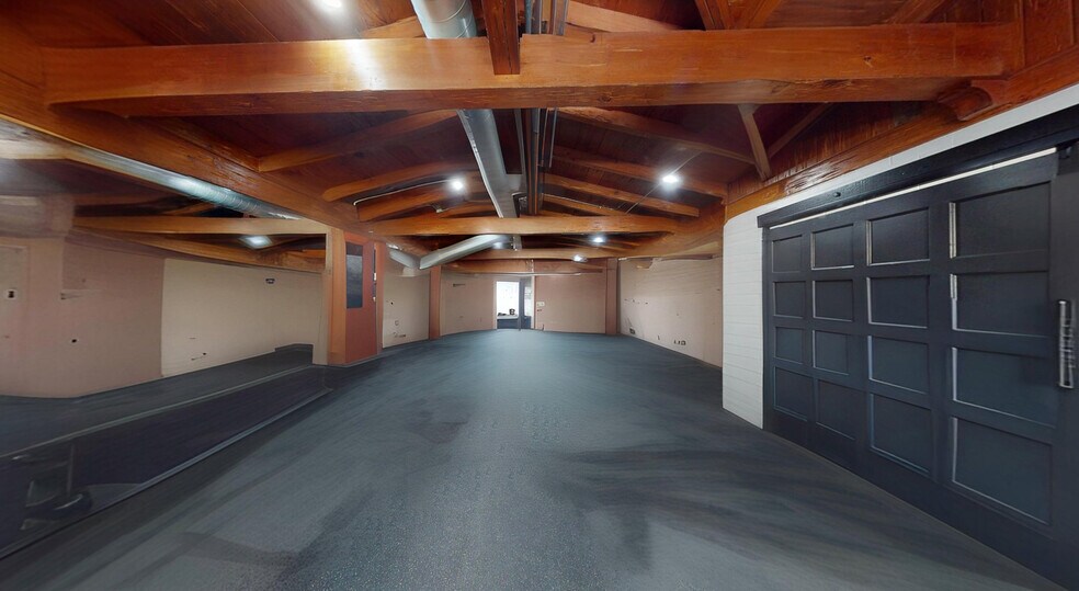 More Photos Of 3508 S Manhattan Ave, Tampa Health Club For Sale