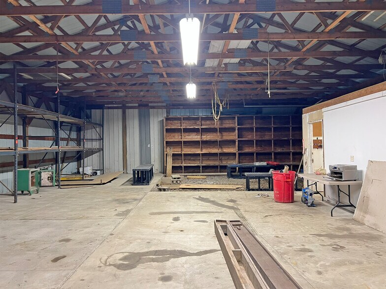 More Photos Of 2010 Schaper Ave, Erie Warehouse For Sale