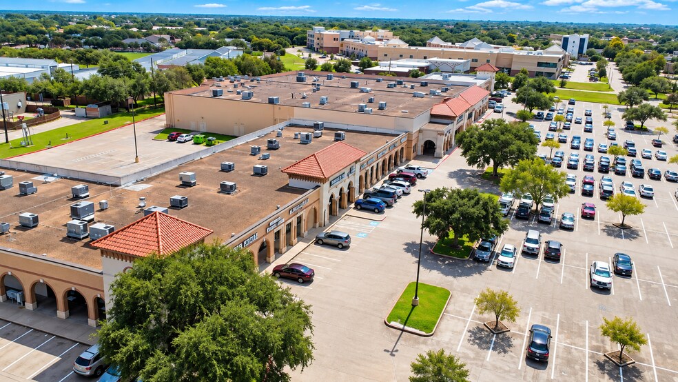 More Photos Of 4707-4755 Highway 6, Missouri City Storefront For Lease