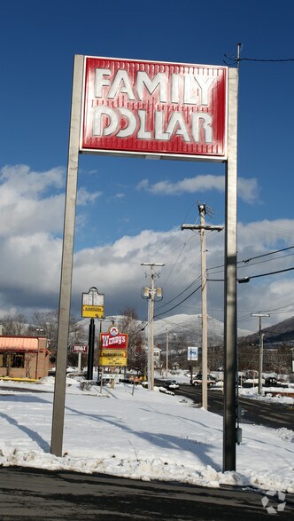 More Photos Of 146 Bluemont Ln, Tazewell General Retail For Sale