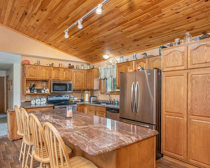 More Photos Of 1700 County 424 Rd, Iron River Hotel For Sale